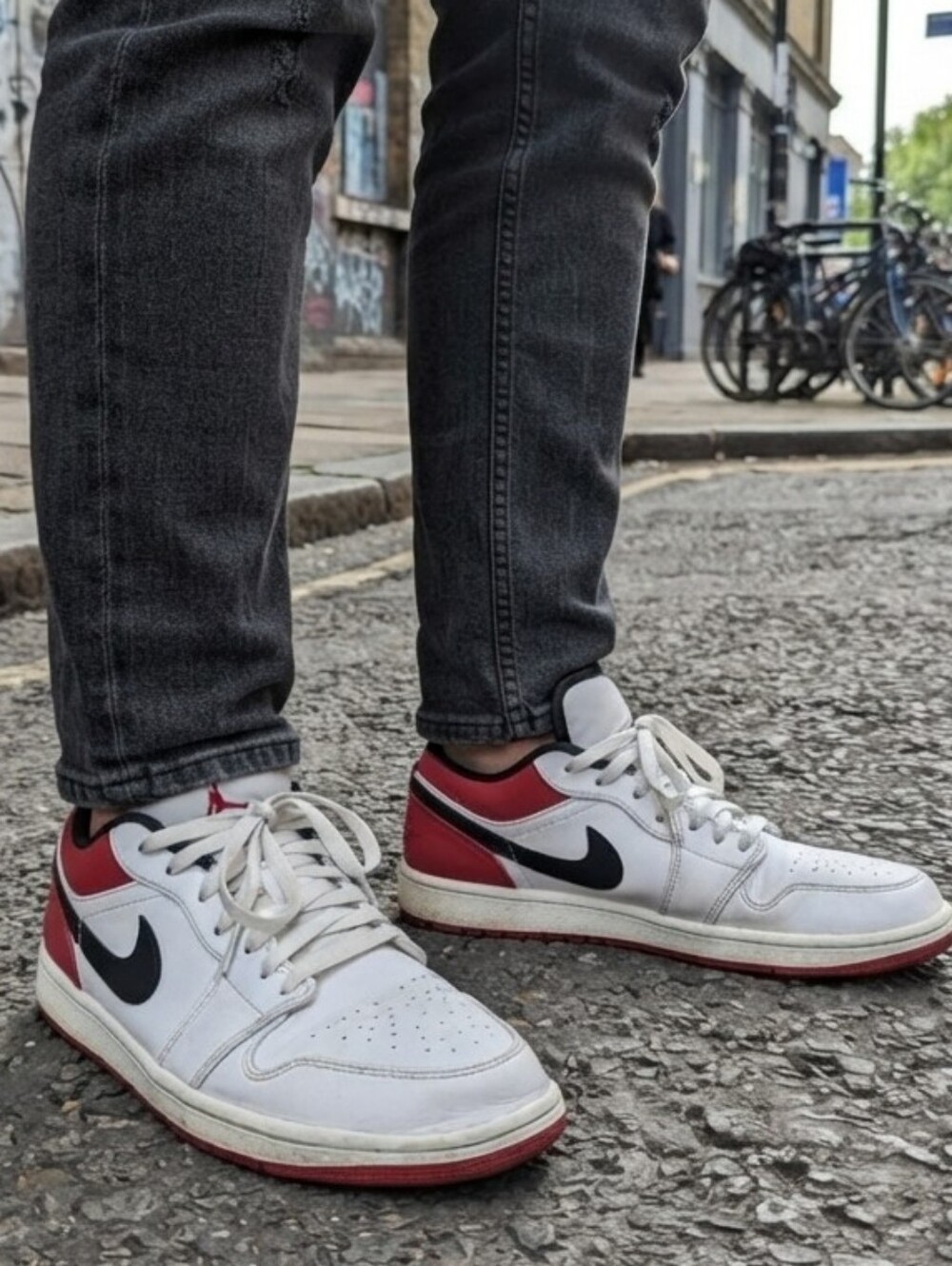 Air Jordan 1 Low "Gym Red"